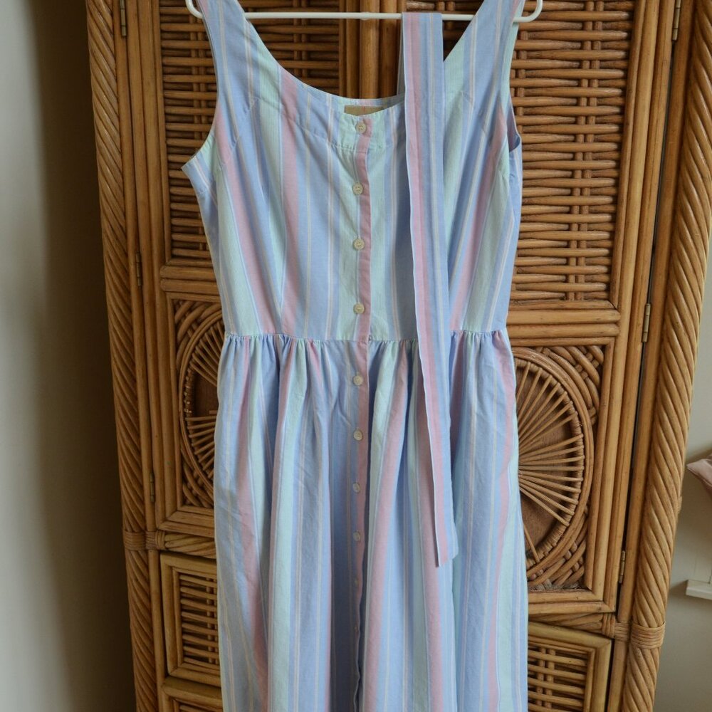 womans sundress